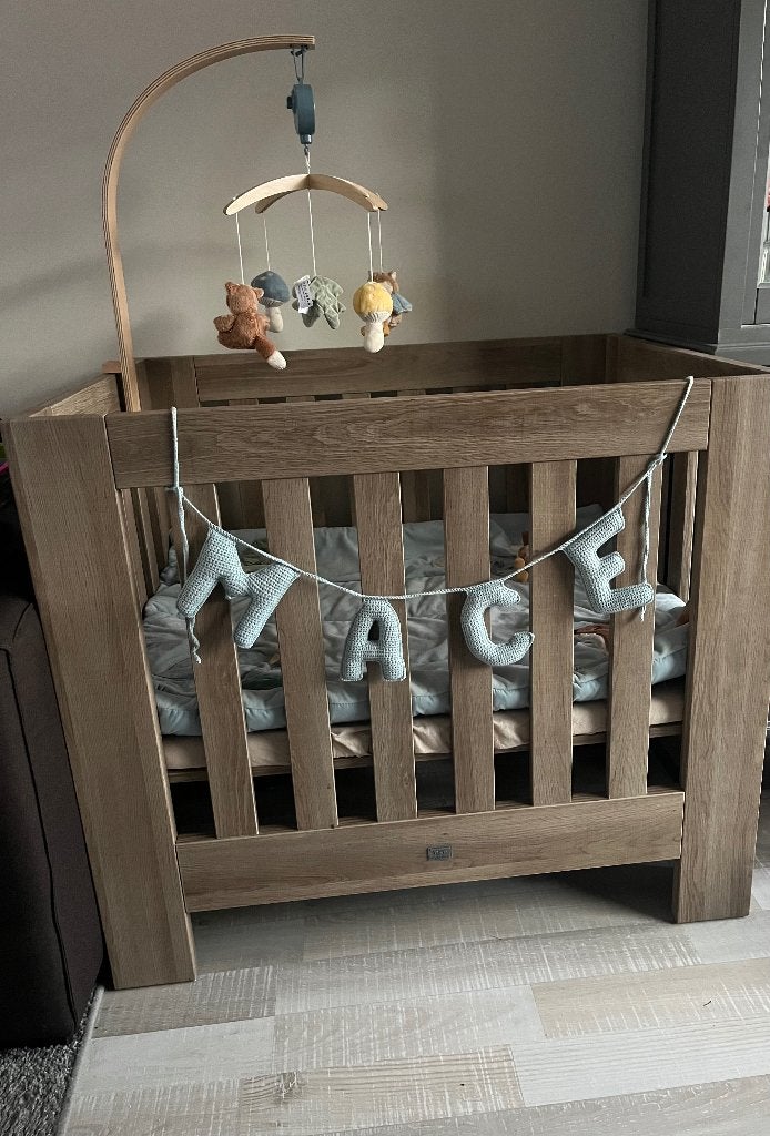 Houten box TWF inclusief boxmatras en hoeslaken, Ophalen, Gebruikt, Rechthoekig, In hoogte verstelbaar