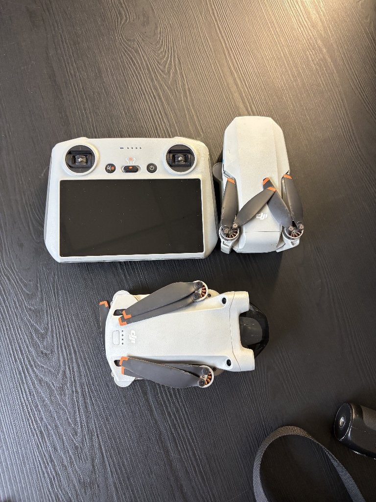 DJI mini 3 PRO (set) en DJI Mini 2/SE (set), Audio, Tv en Foto, Drones, 250 tot 900 gram, 5 tot 10 kilometer, Zo goed als nieuw