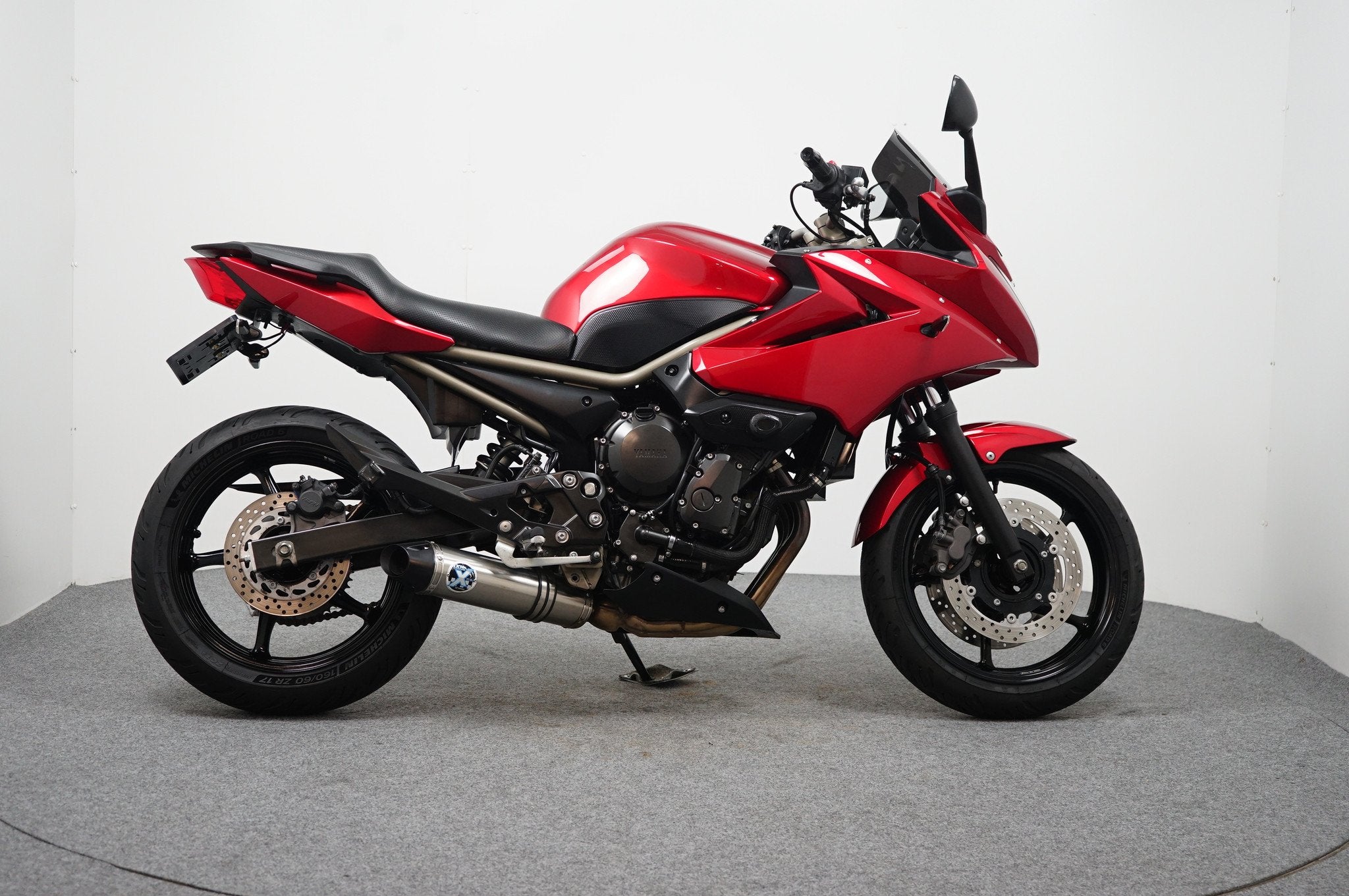 Yamaha XJ-6 DIVERSION (bj 2009), Handvatverwarming, Sport, Meer dan 35 kW, 599 cc