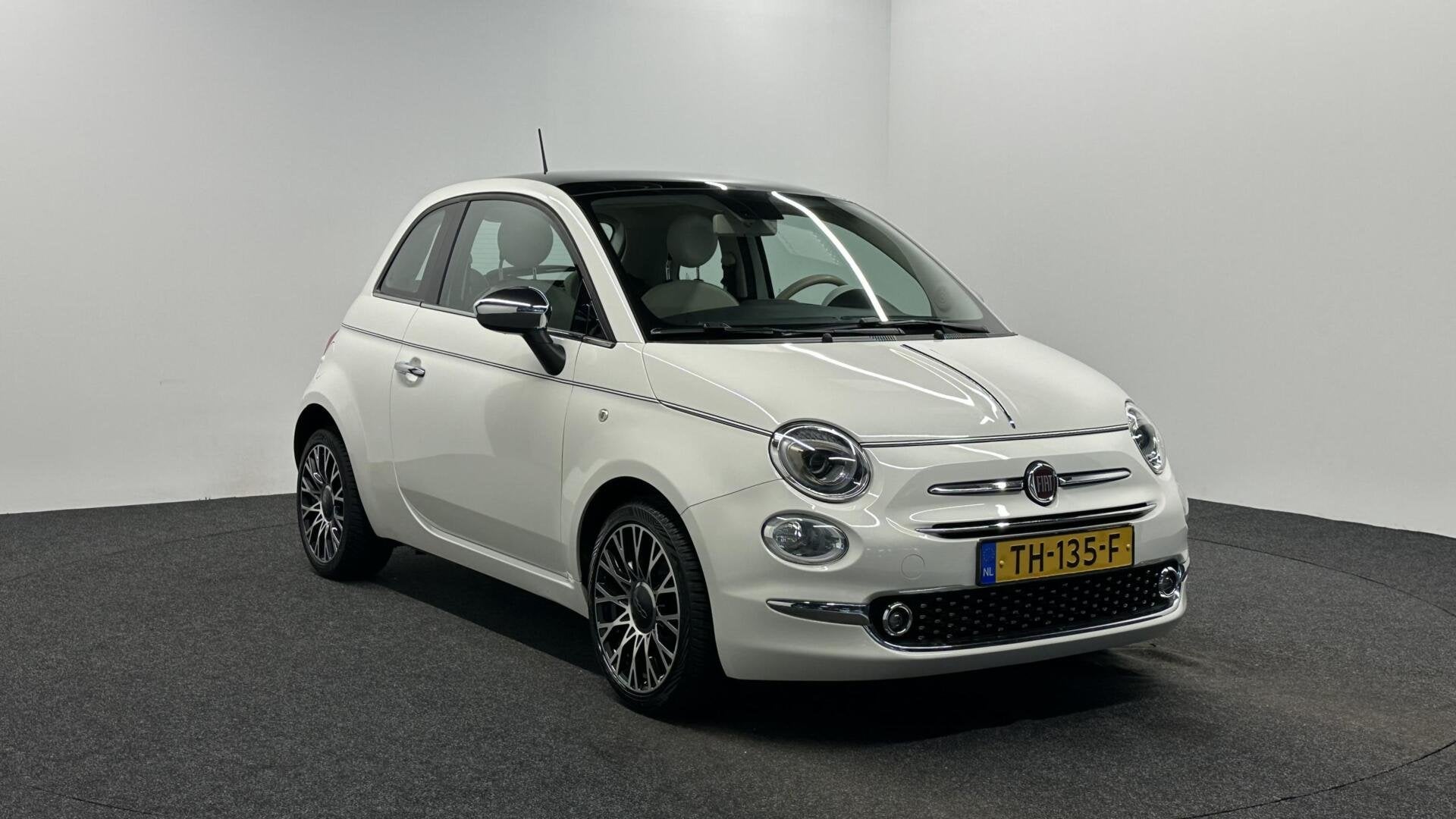 Fiat 500 0.9 TwinAir Turbo Collezione PANO NAVIGATIE CRUISE, Auto's, Fiat, Voorwielaandrijving, Gebruikt, Leder en Stof, Origineel Nederlands