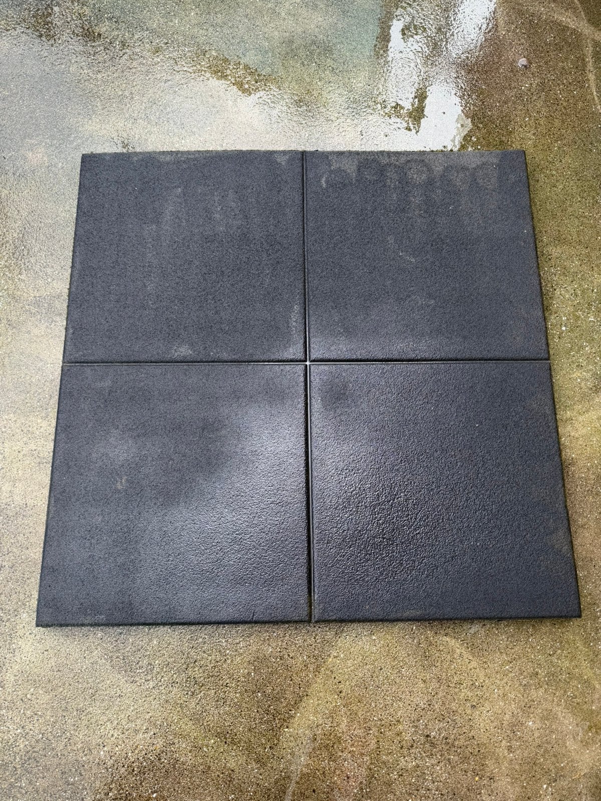 Rubberen matten ca 100x100x4 speeltoestel stal ed ruim 9m2, Tuin en Terras, Tegels en Klinkers, Ophalen, Gebruikt, Overige typen