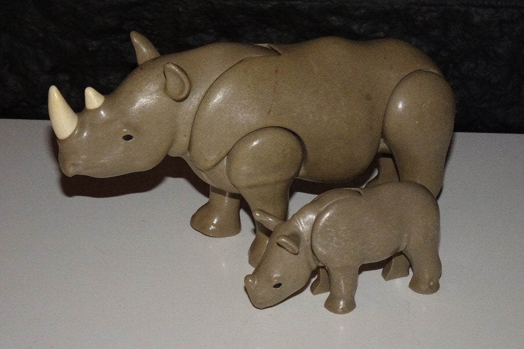12 - Dieren neushoorn met jong 6638, Ophalen of Verzenden