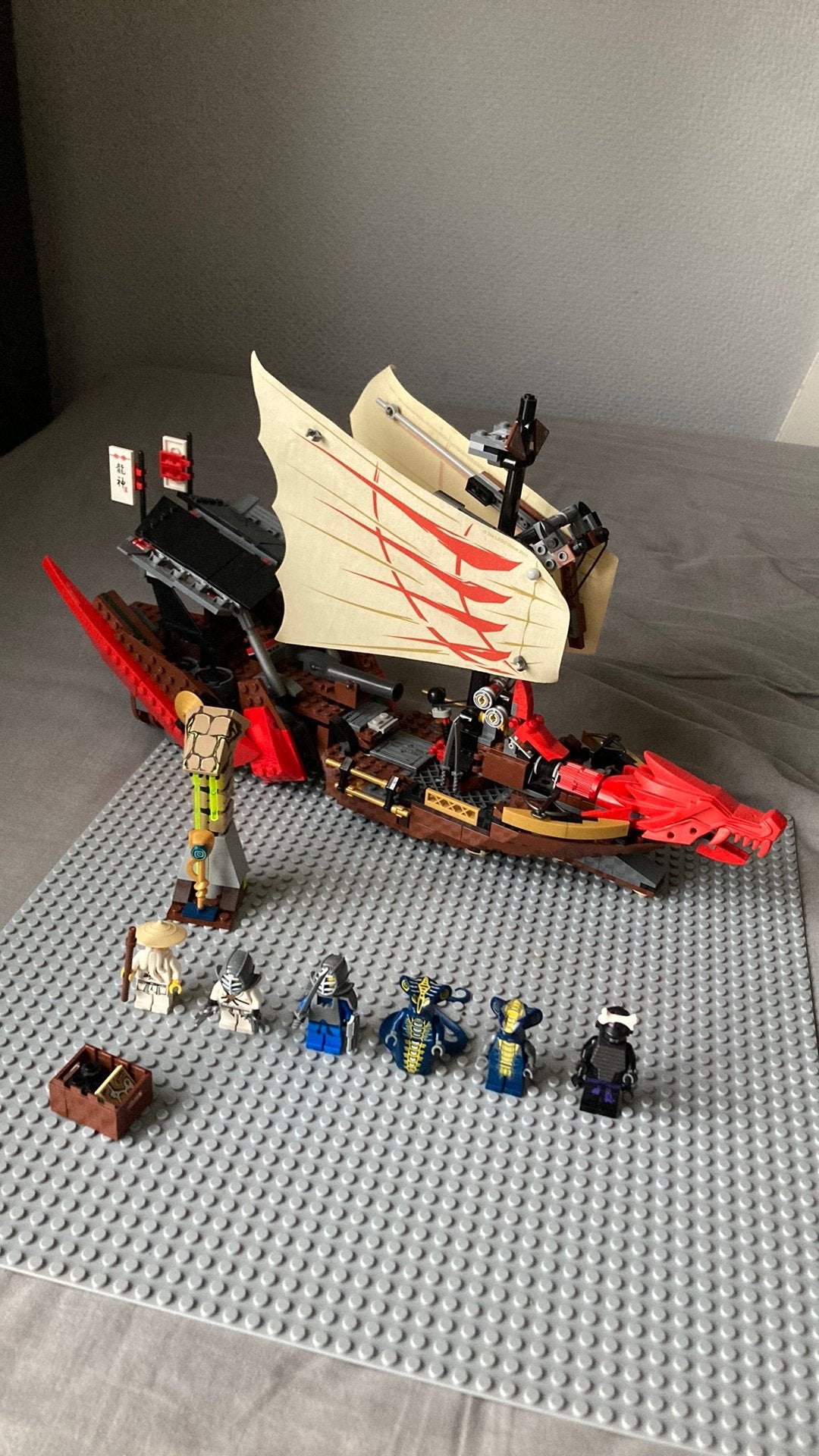 Lego Ninjago Destiny's Bounty (9446) met minifiguren, Ophalen of Verzenden, Gebruikt, Overige merken