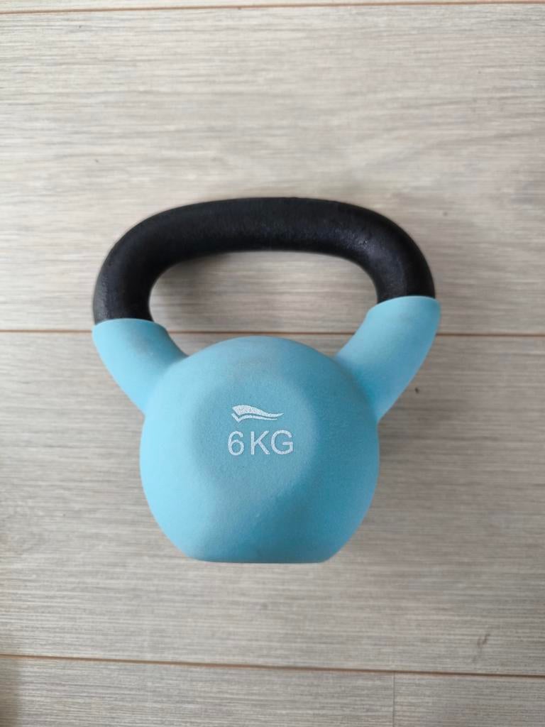 Kettlebell 6 KG - Ideaal voor thuisfitness, Sport en Fitness, Ophalen of Verzenden, Zo goed als nieuw, Benen, Kettlebell
