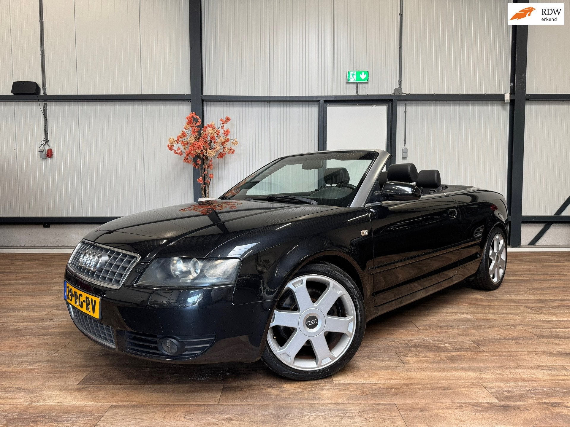 Audi A4 Cabriolet 3.0 V6 / CLIMA / LEDER /, Gebruikt, Zwart, 1595 kg, Cabriolet