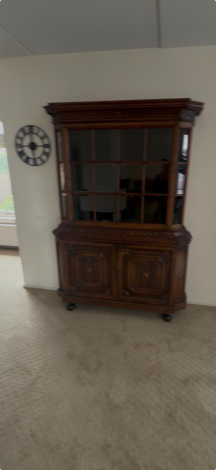 Antieke kast te koop!, Ophalen
