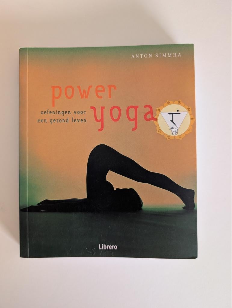 Power Yoga - Anton Simmha, Boeken, Gelezen, Ophalen of Verzenden, A. Simmha, Meditatie of Yoga