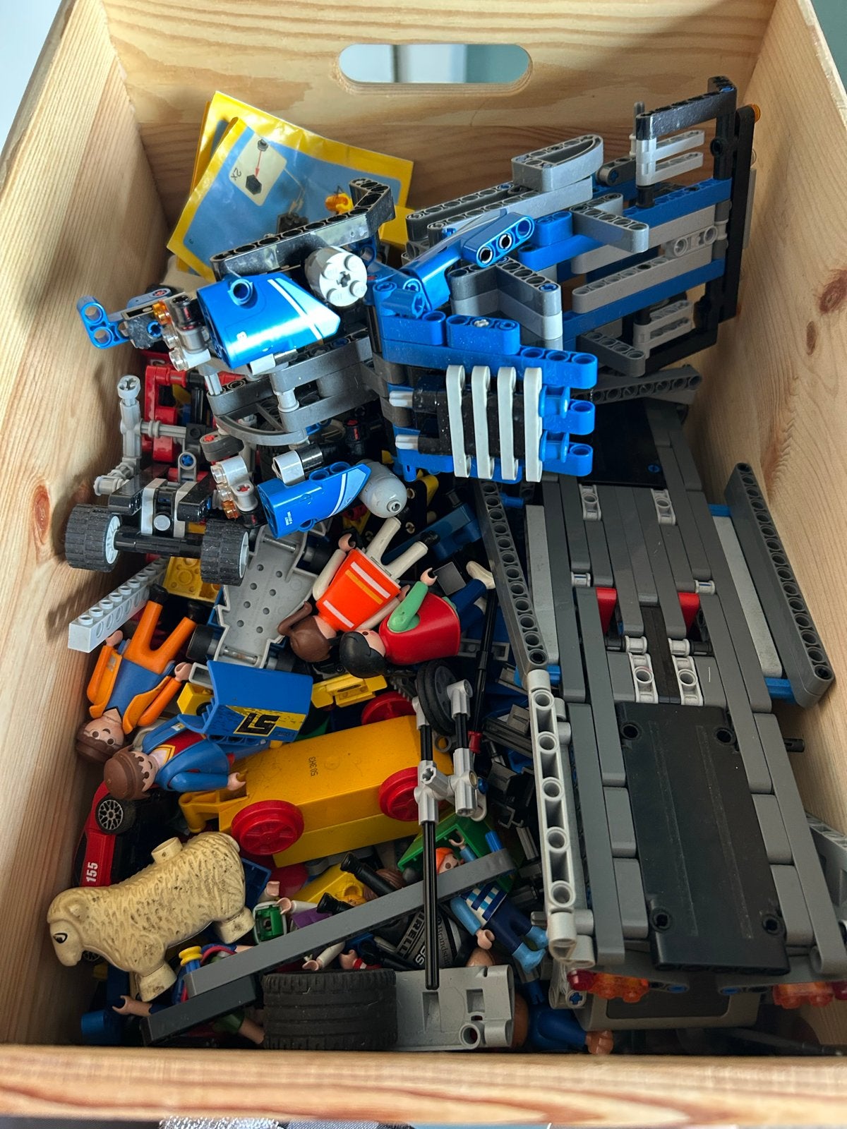 Diverse bouwstenen, poppetjes van playmobiel, lego etc., Ophalen, Gebruikt, Overige merken