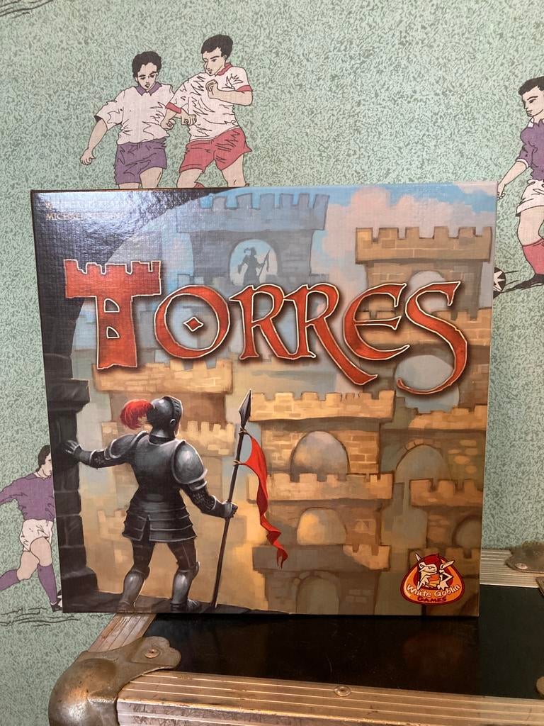Torres, Drie of vier spelers, Ophalen of Verzenden, Zo goed als nieuw