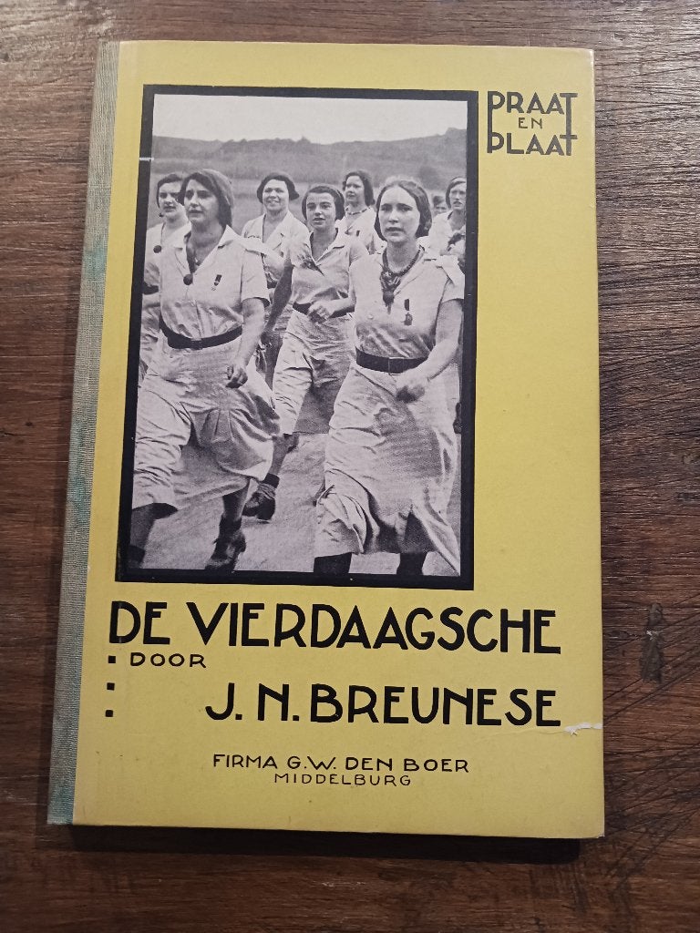 De Vierdaagsche (1933) en magazines "De Wandelaar" (1948), Boeken, Ophalen, Zo goed als nieuw, Overige sporten