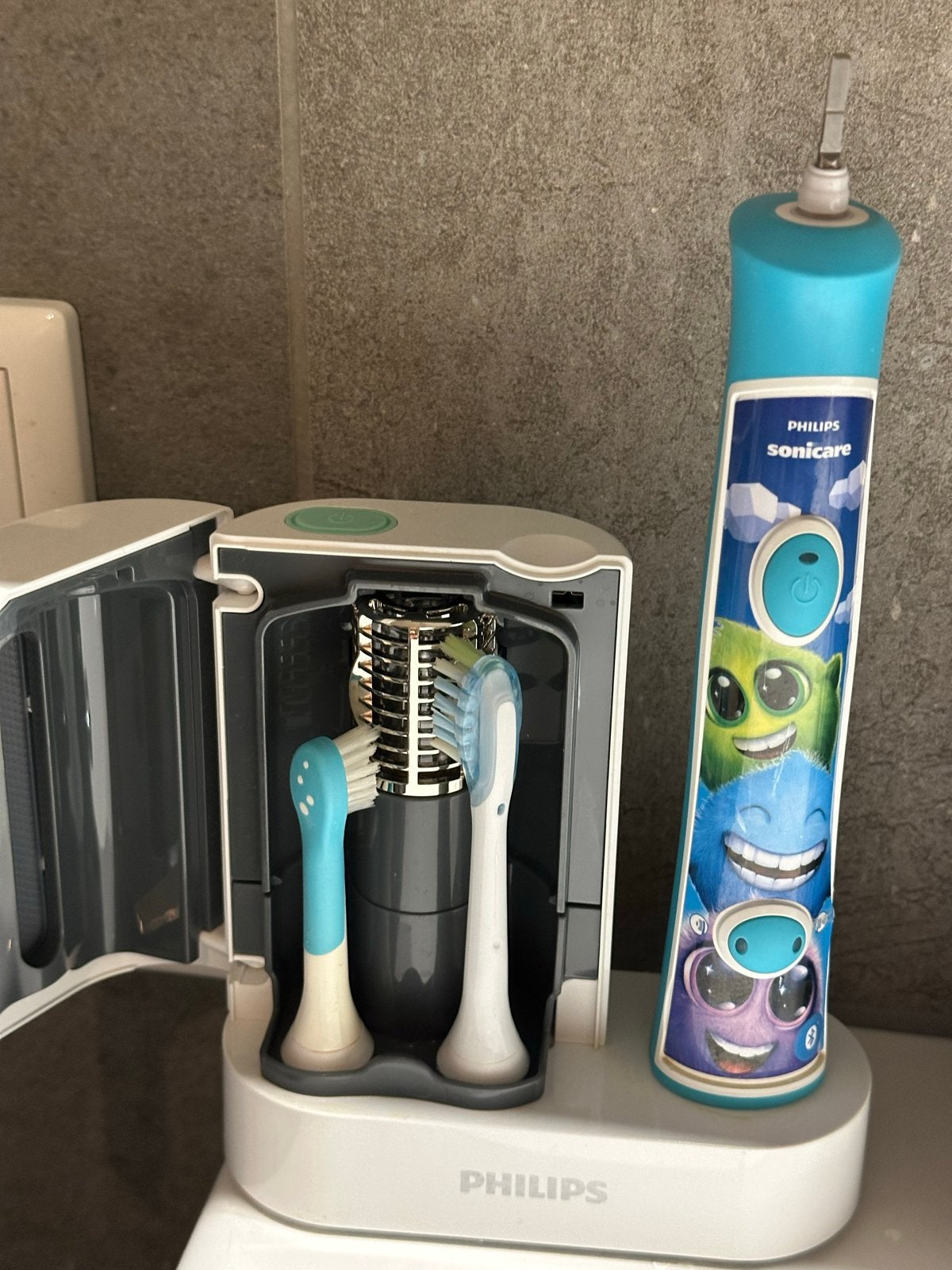 Philips Sonicare elektrische tandenborstel voor kinderen, Ophalen of Verzenden, Gebruikt, Mondverzorging
