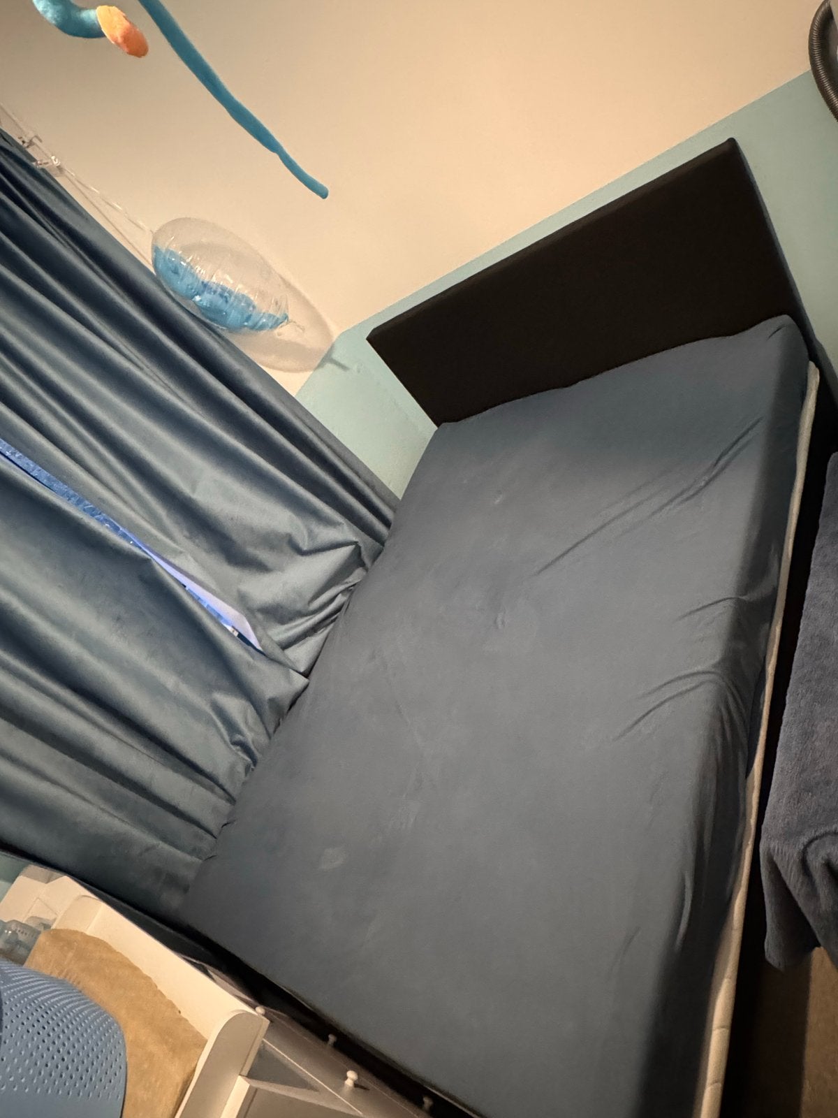 Boxspring compleet met matras en topper 140 x 200
