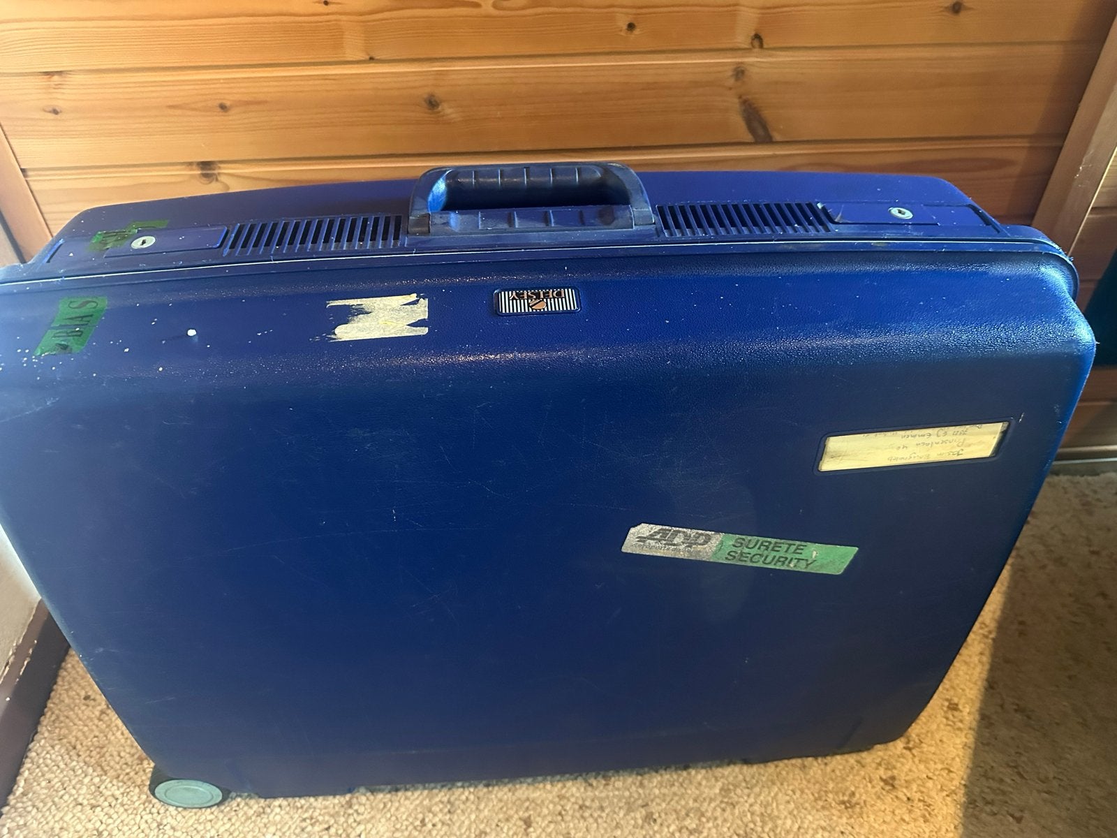 Delsey Koffer - Blauw, met sleutels, 60 tot 70 cm, Gebruikt, Hard kunststof, Slot