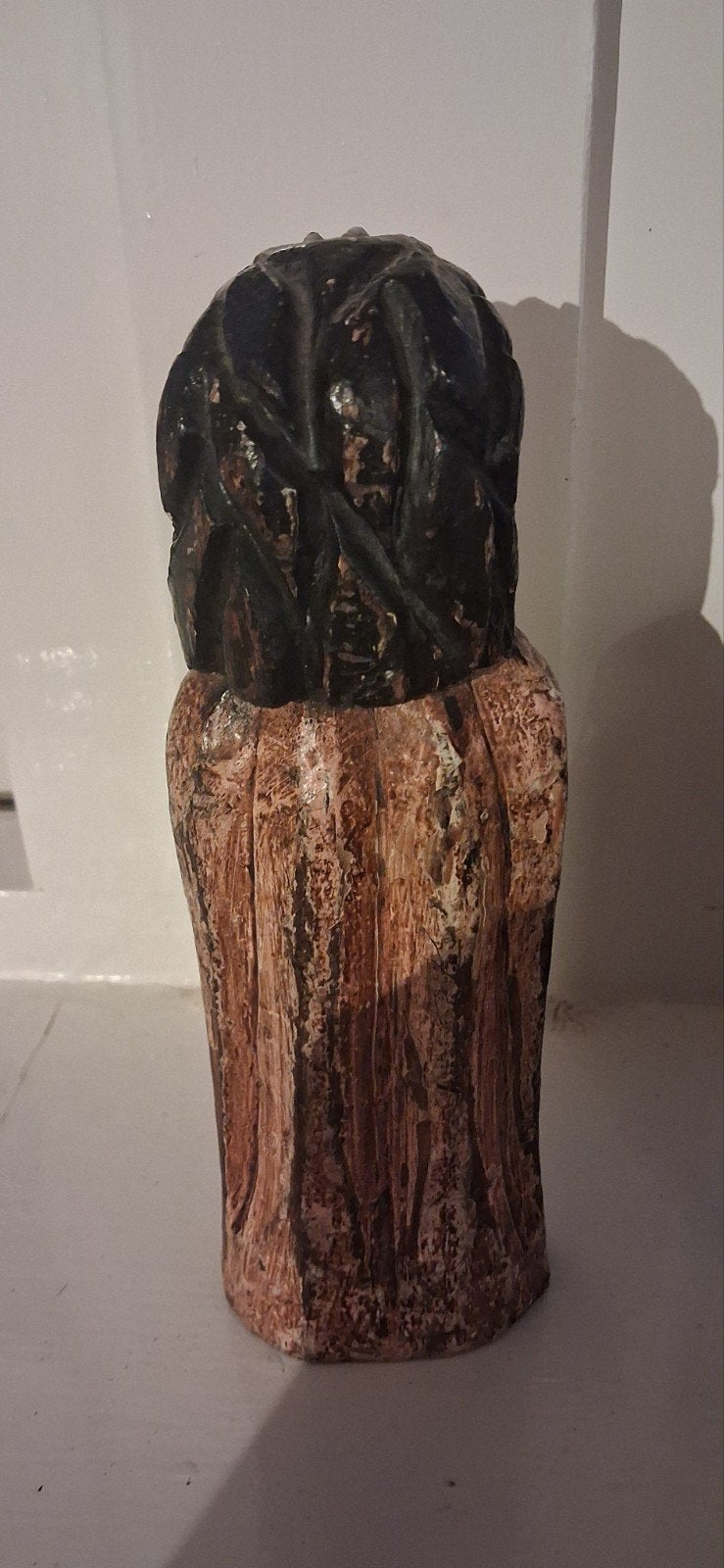 houten beeldje, Antiek en Kunst, Kunst | Beelden en Houtsnijwerken, Minder dan 20 cm, Handgemaakt, Ophalen of Verzenden, Beeld
