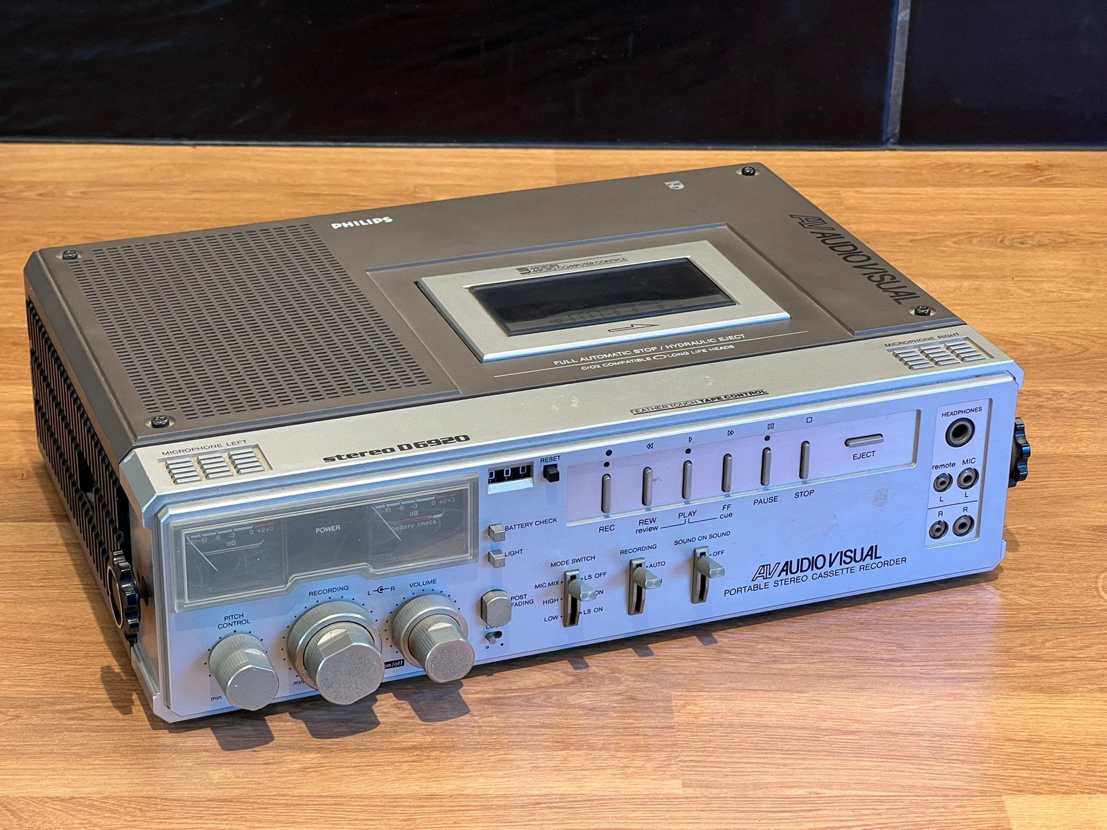 PHILIPS stereo D6920 potable stereo cassette recorder., Ophalen of Verzenden, Philips