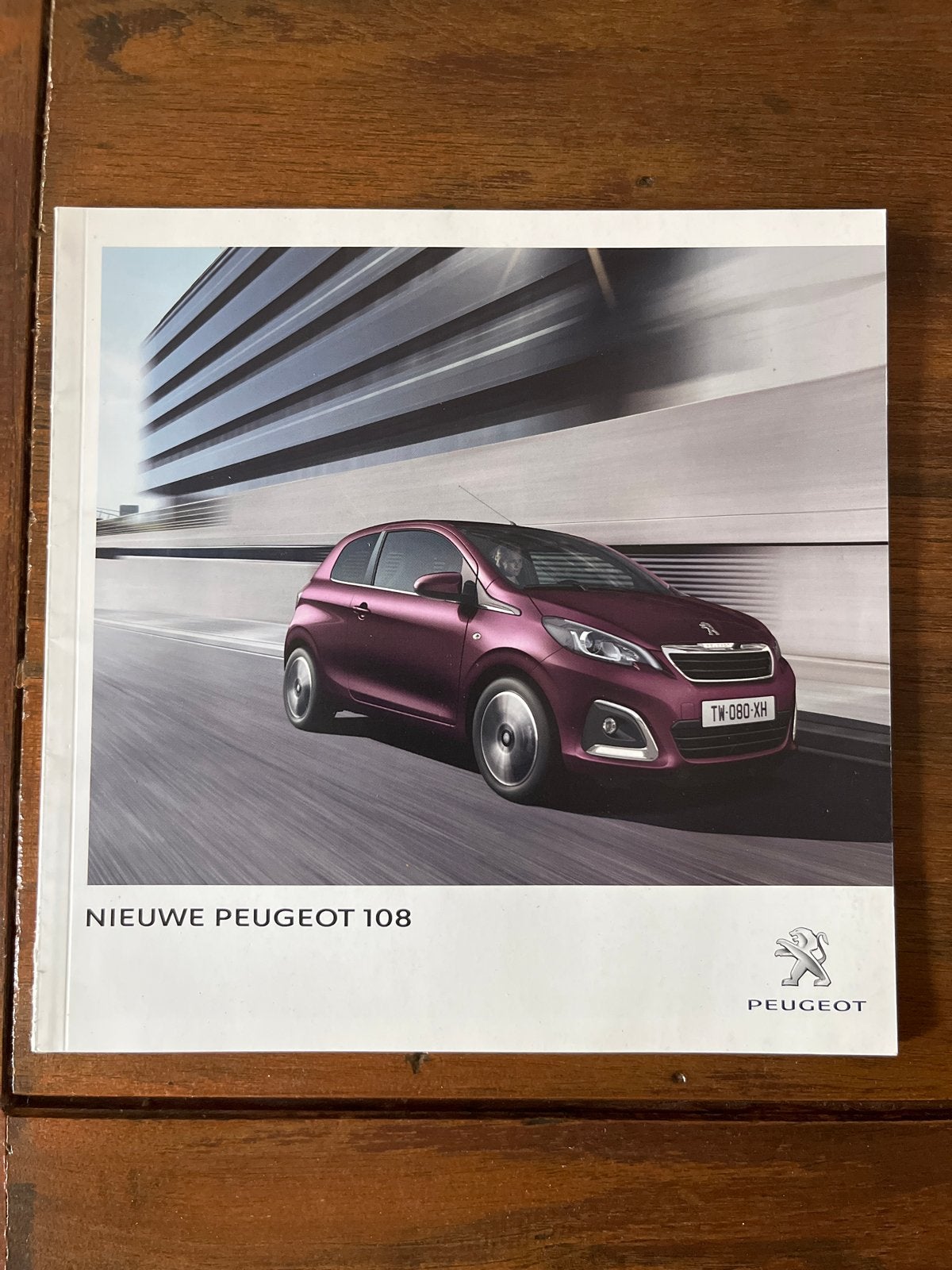 Nieuwe Peugeot 108 Brochure - Zeer Nette Staat, Ophalen of Verzenden, Zo goed als nieuw, Peugeot