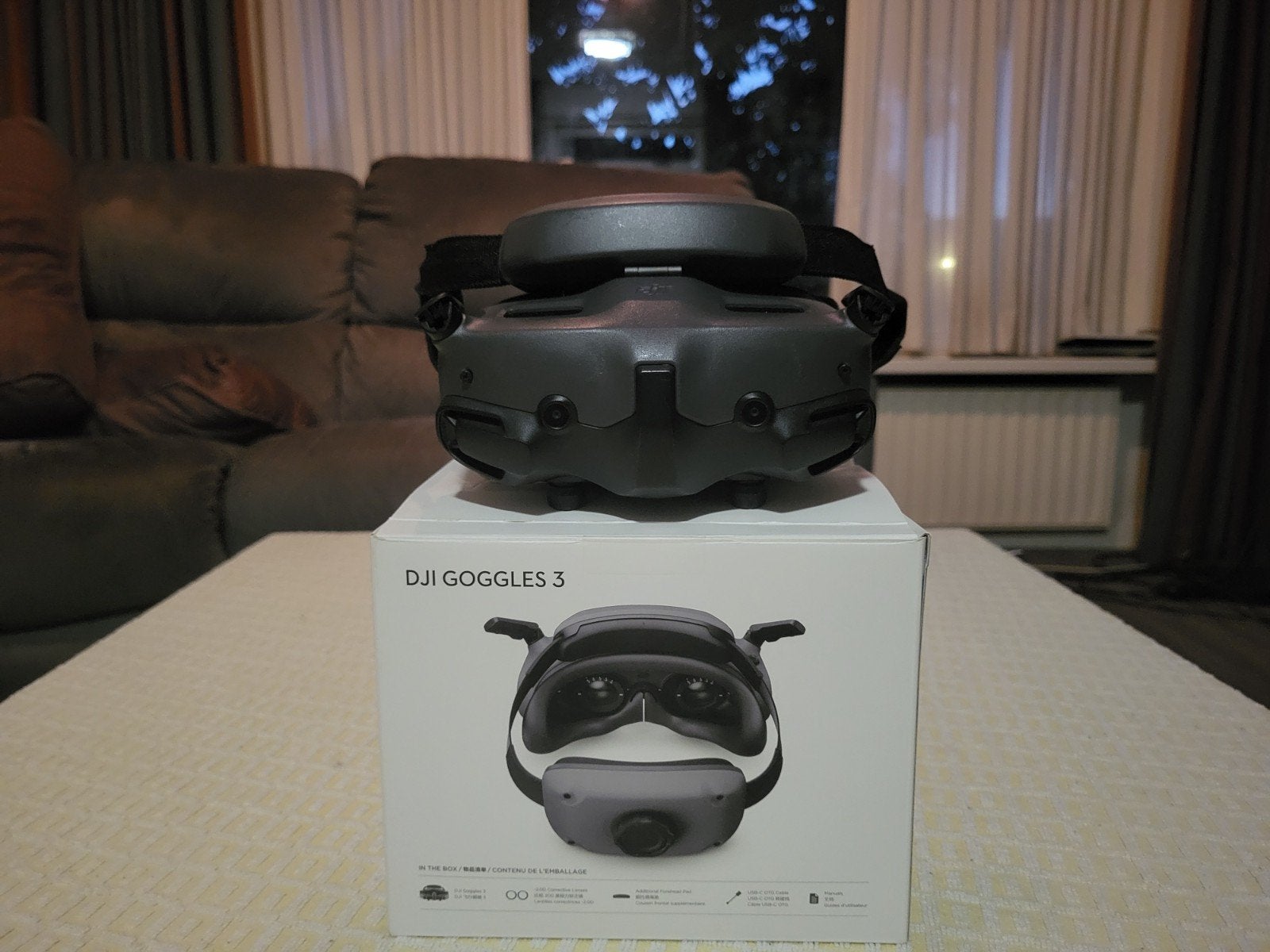 DJI GOGGLES 3 + SPECIAAL PADDING KUSSENTJE, Audio, Tv en Foto, 250 tot 900 gram, First person view (FPV), Ophalen of Verzenden
