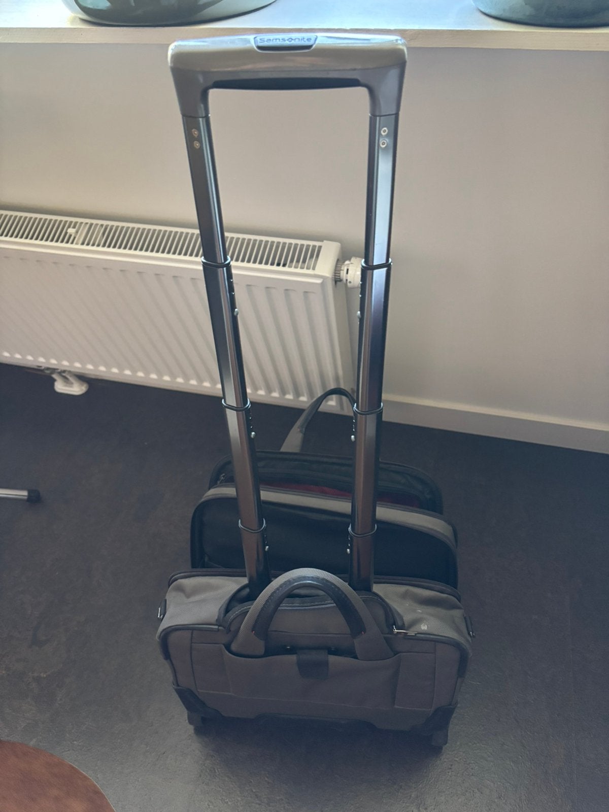 Samsonite aktentas / rolkoffer, Verzenden, 17 inch of meer, Zo goed als nieuw, Trolleyfunctie