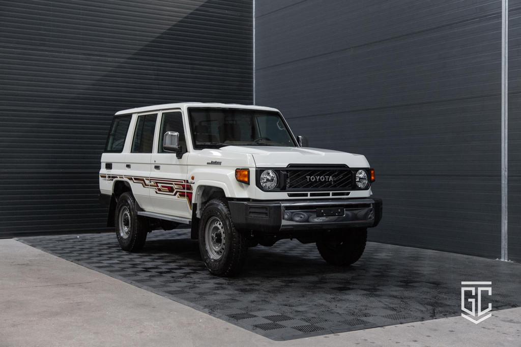 Toyota Land Cruiser GRJ76 E, 228 pk, Stof, Gebruikt, Wit