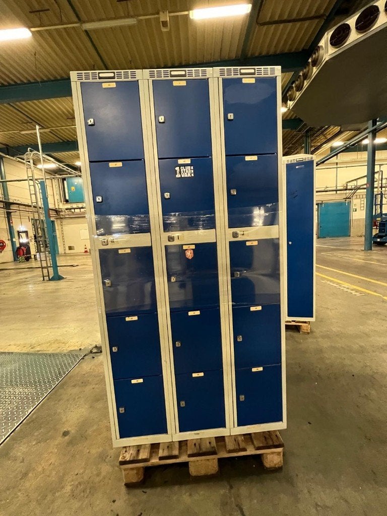 Lockerkast 3x5-vaks, Ophalen, Gebruikt