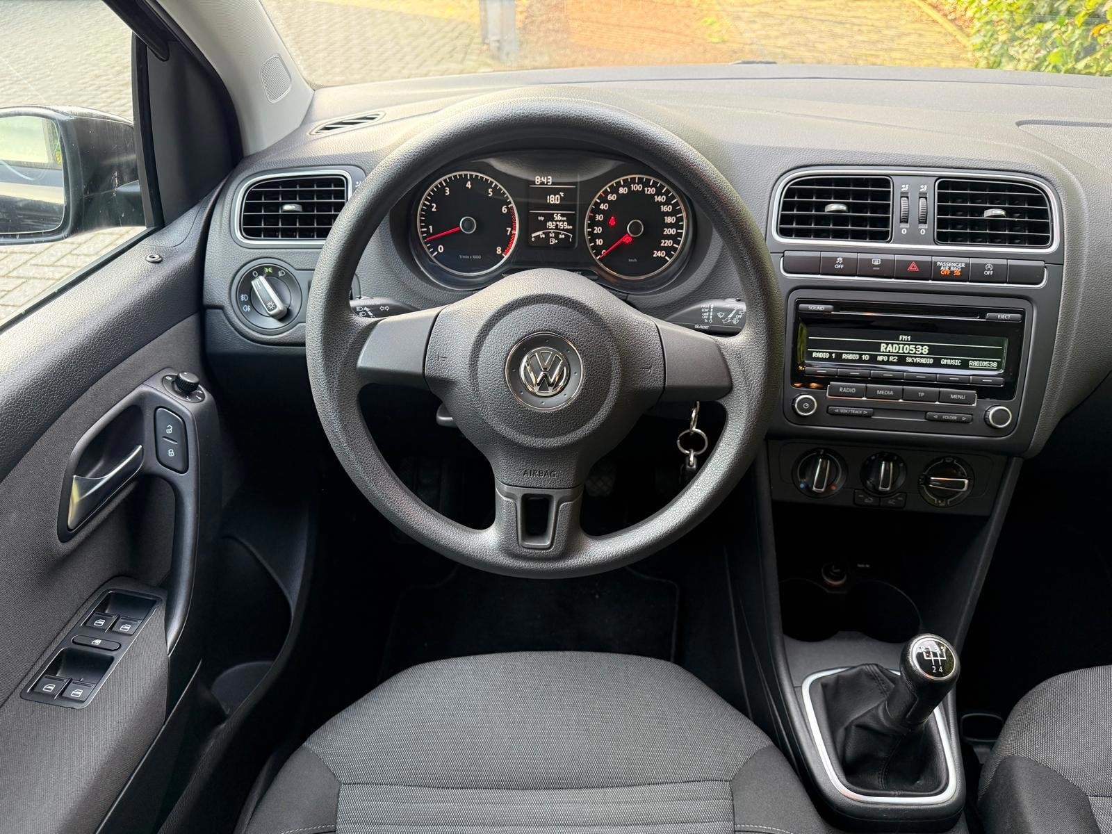 Volkswagen Polo 1.2 TSI Comfort Edition I Airco I Trekhaak, Voorwielaandrijving, Euro 5, Stof, Zwart