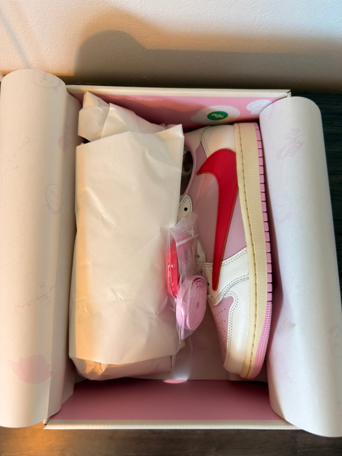 Nike Air Jordan 1 Low Travis Scott Tropical Pink, Overige kleuren, Nieuw, Ophalen of Verzenden, Sneakers of Gympen