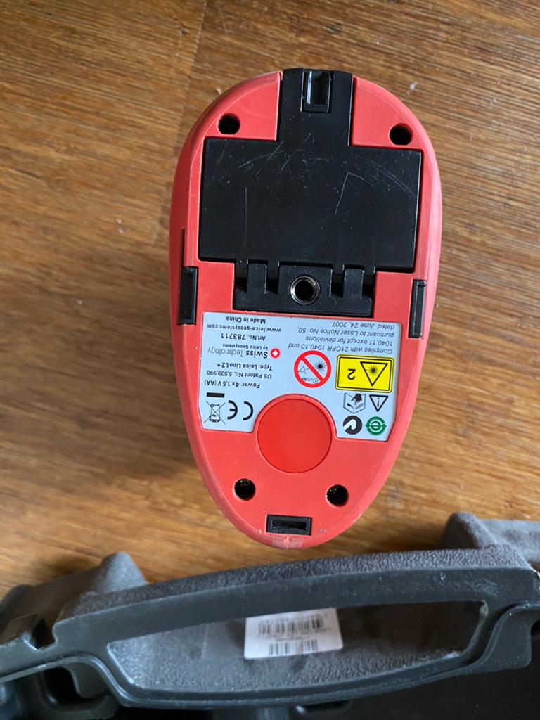 Leica Lino L2+ Kruislijnlaser met houder, Ophalen of Verzenden, Zo goed als nieuw, Licht