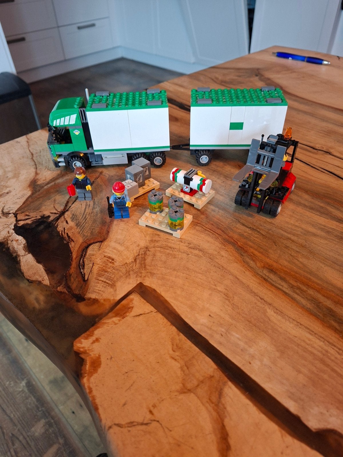 lego city vrachtwagen met vorkheftruck 7733, Ophalen of Verzenden