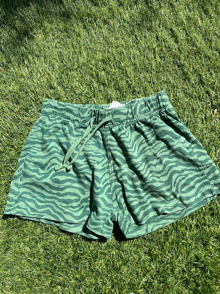 Korte broek 122/128, Kinderen en Baby's, Kinderkleding | Maat 122, Ophalen of Verzenden, Gebruikt, Meisje, Broek