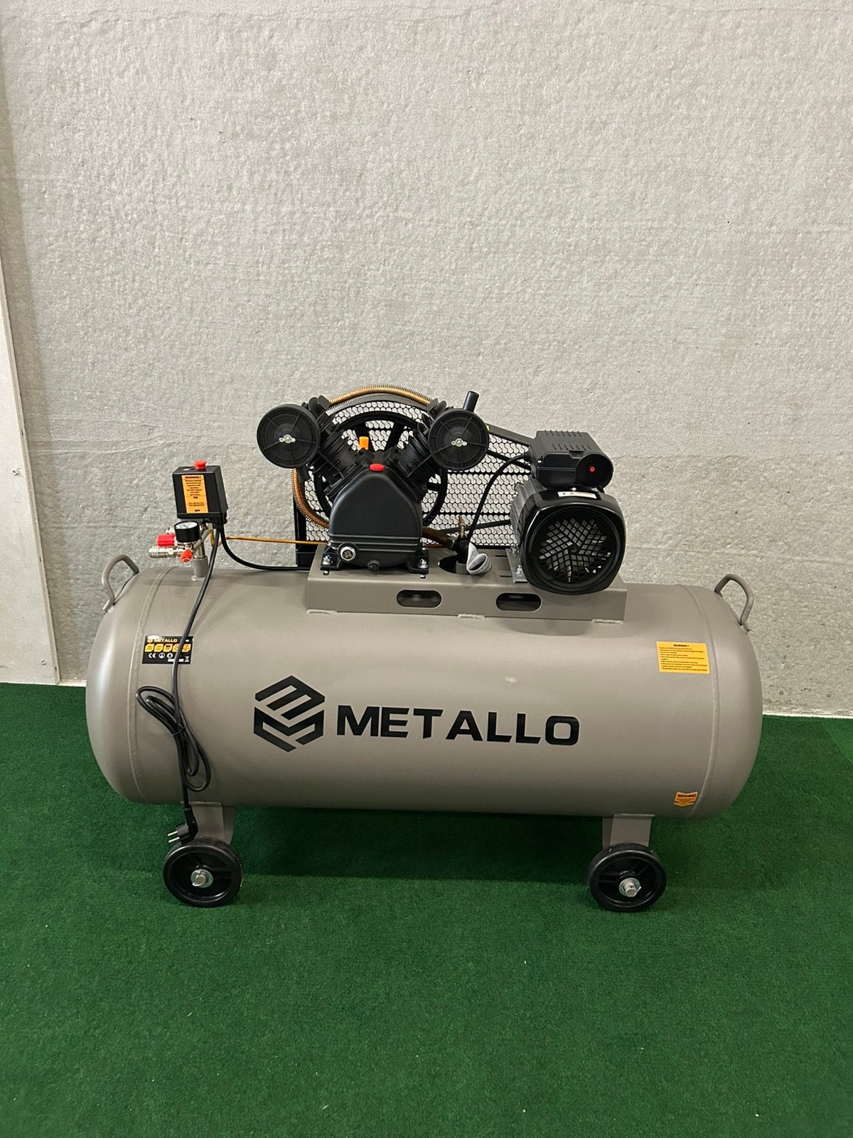 Nieuwe Metallo 200L 8 bar compressor, Ophalen, 100 liter of meer, Nieuw, Metallo