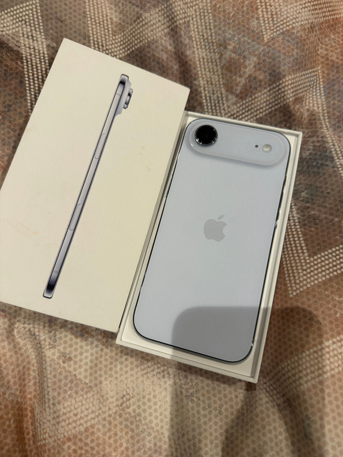 Iphone 17 air nieuw!, Telecommunicatie, IPhone 17 Air, Blauw, Nieuw, Zonder simlock