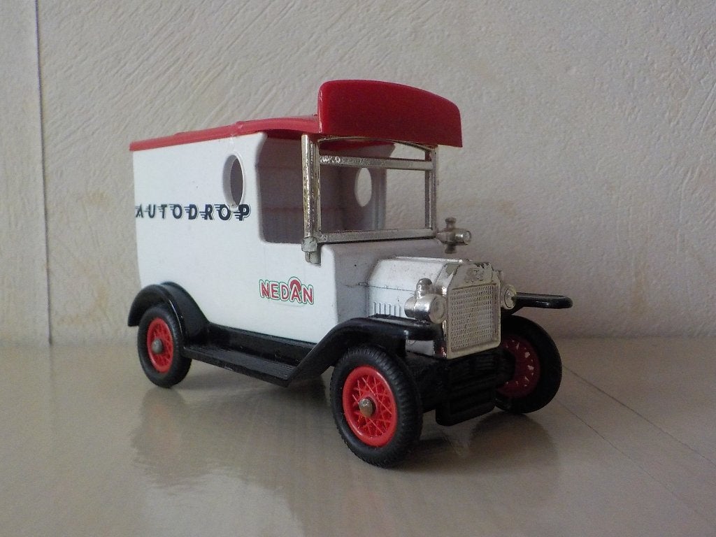 Lledo Ford model T met Autodrop reclame, Hobby en Vrije tijd, Modelauto's | 1:43, Ophalen of Verzenden, Gebruikt, Auto, Overige merken