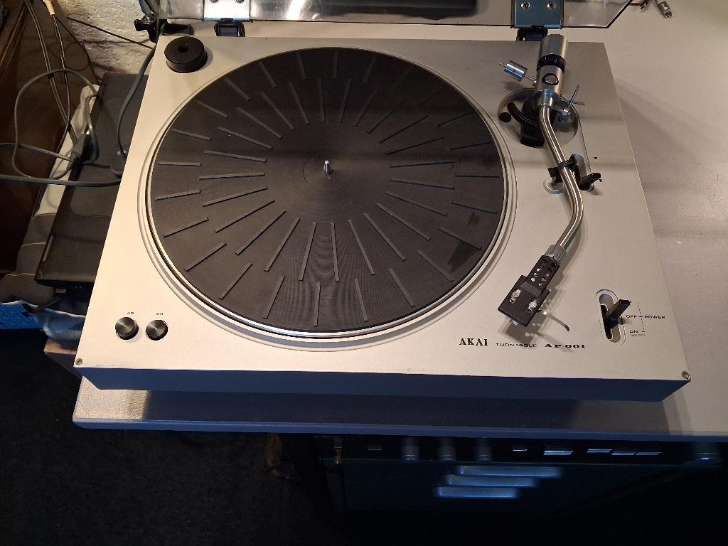 Akai AP-001 vintage platenspeler, Audio, Tv en Foto, Platenspelers, Ophalen, Gebruikt, Platenspeler, Akai