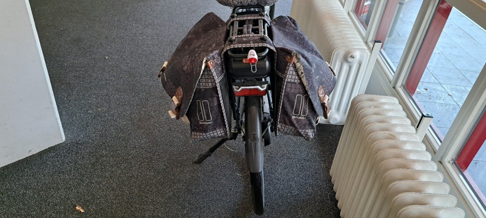 Amslod elektrische fiets, Zo goed als nieuw, 47 tot 51 cm, 30 tot 50 km per accu, Ophalen