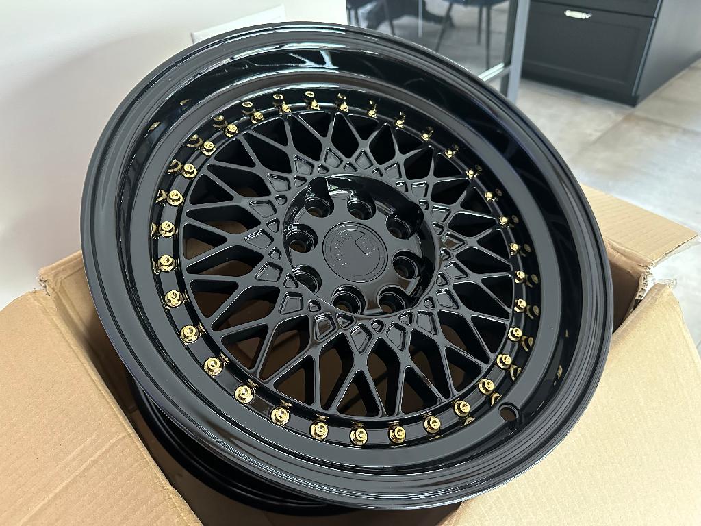 Aodhan AH05 Zwart goud 15 x 8.0J ET20 4x100 4x114.3