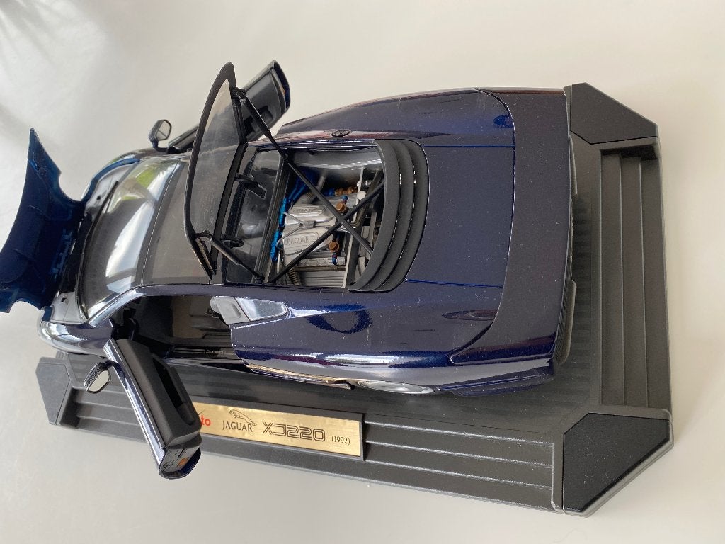 Jaguar XJ220 (1992) Miniatuurmodel 1/12 Maisto Kleur: Blauw, Ophalen of Verzenden, Nieuw, 1:9 t/m 1:12, Auto