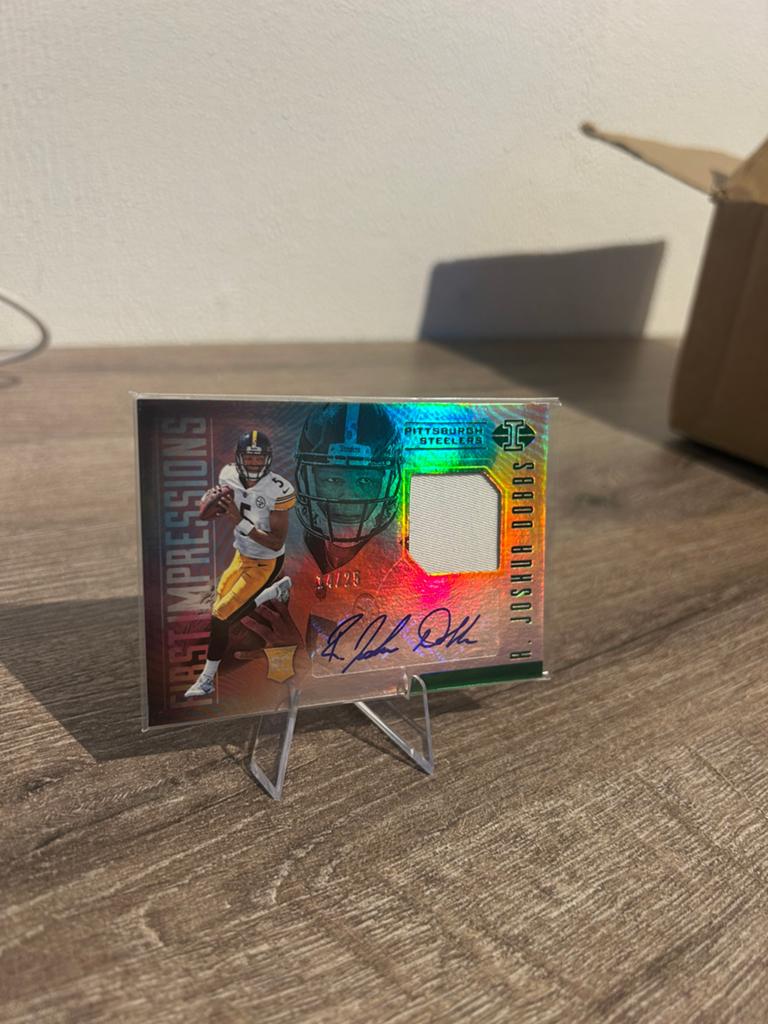 R. Joshua Dobbs 2017 Illusions Autograph Worn Patch /25 RC, Hobby en Vrije tijd, Stickers en Plaatjes, Ophalen of Verzenden, Zo goed als nieuw