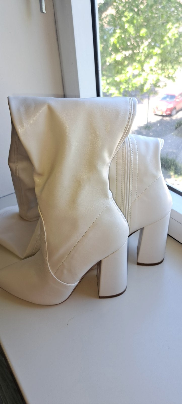 Shein beige laarzen, Kleding | Dames, Schoenen, Ophalen of Verzenden, Zo goed als nieuw, Beige