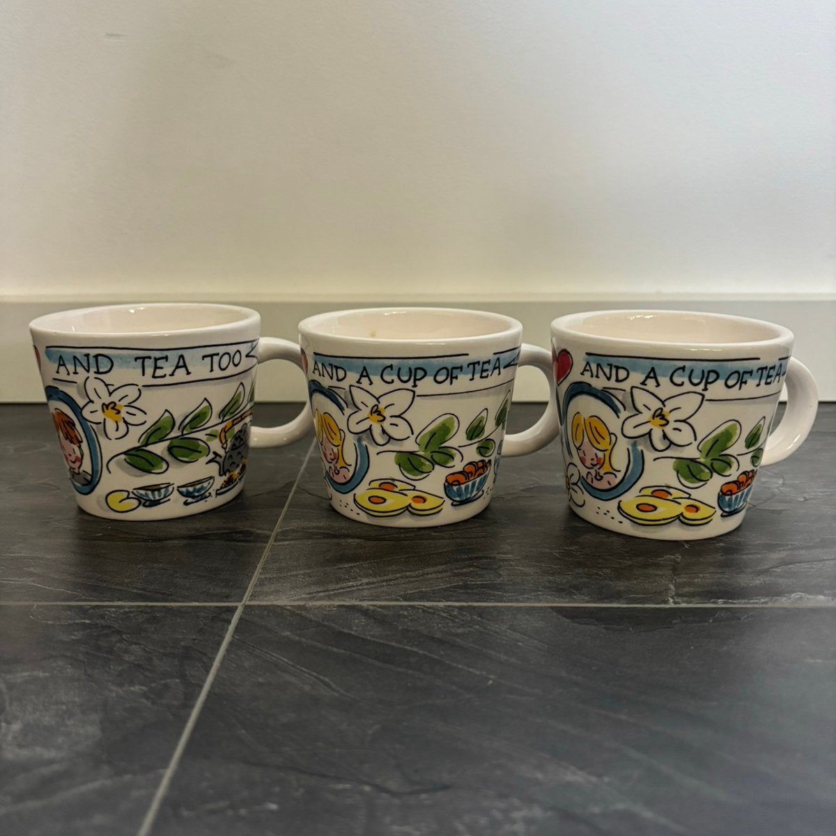 Kleine theekopjes BLOND, Ophalen of Verzenden, Zo goed als nieuw, Aardewerk