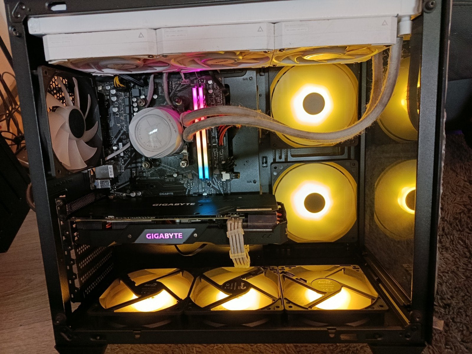 Gaming PC: Ryzen 5 3400, RTX 2060 Super, 1TB opslag, Ophalen, Gigabyte, AMD Ryzen 5 3400, Gaming
