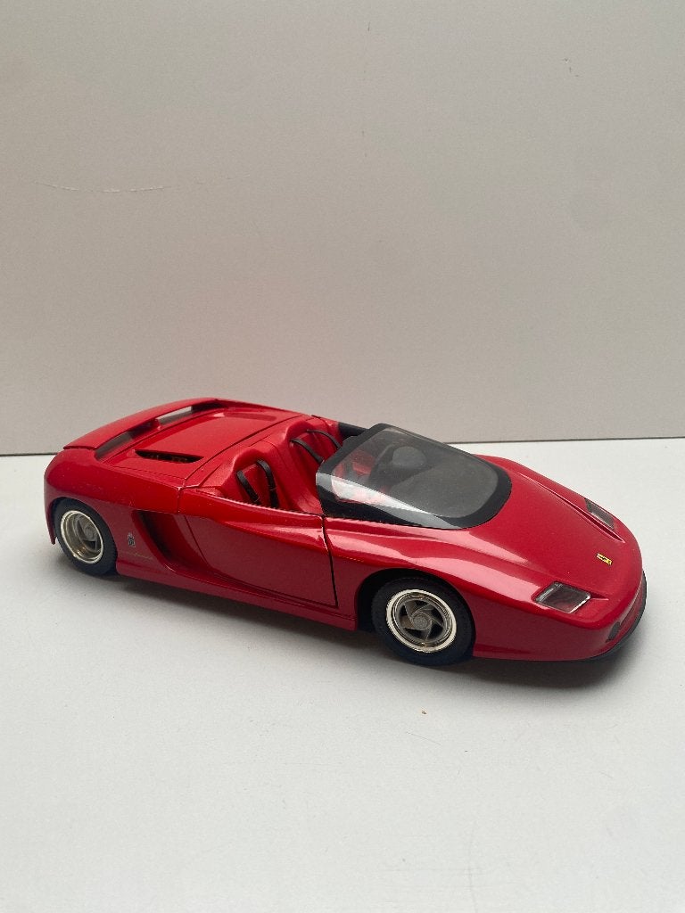 modelauto Revell 1:18 Ferrari Mythos – Rood – In Doos, Ophalen of Verzenden, Zo goed als nieuw, Auto, Revell