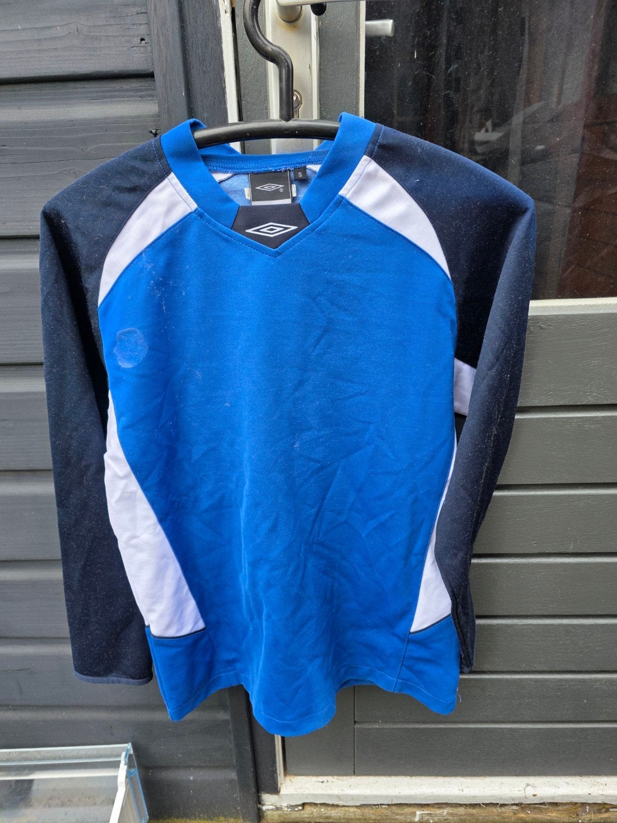 Gratis afhalen Umbro sportshirt maat S, Ophalen