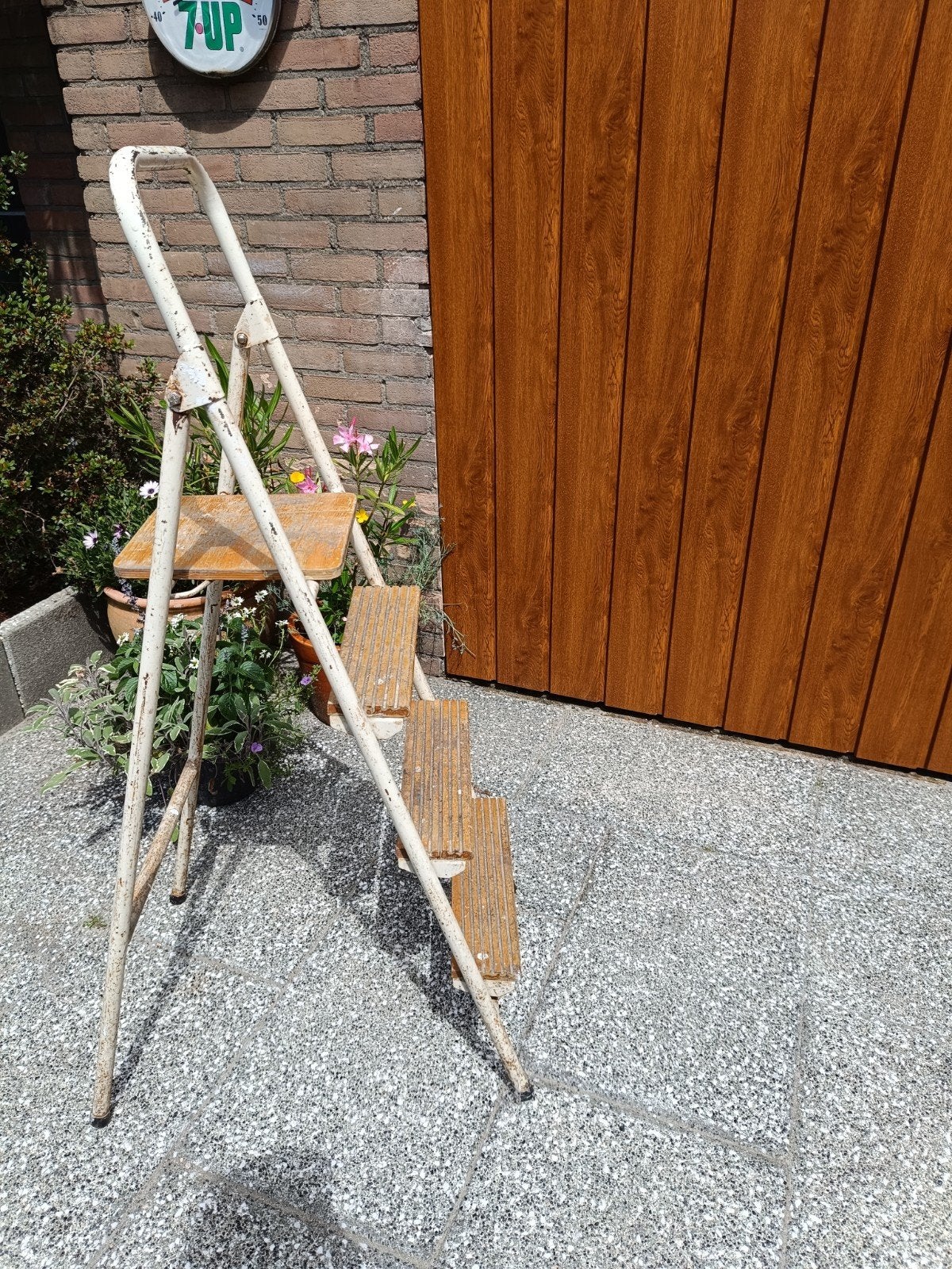 Vintage retro trap metaal met hout, Doe-het-zelf en Verbouw, Ladders en Trappen, Ophalen, Gebruikt, Trap, Opvouwbaar of Inschuifbaar