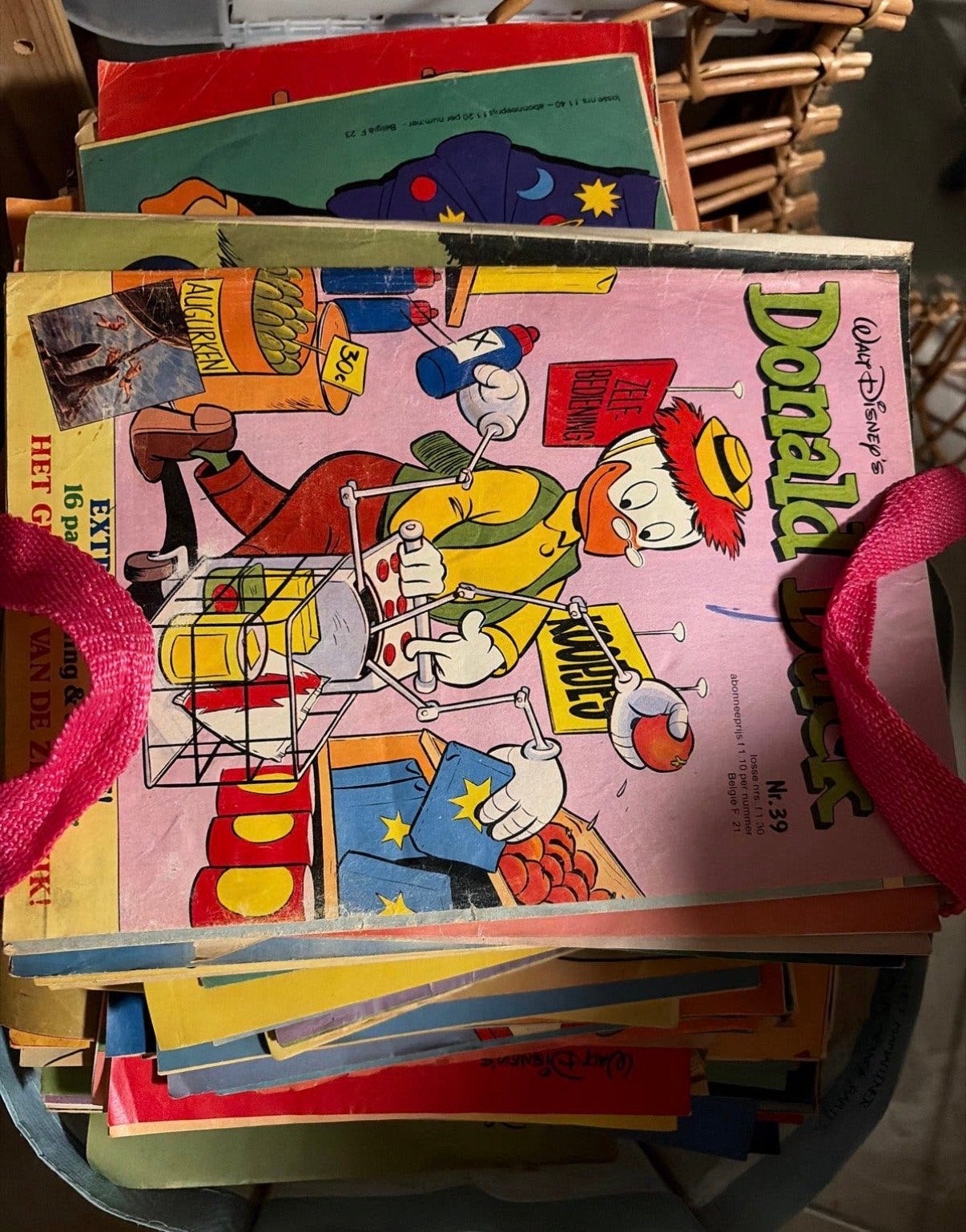 Grote verzameling Donald Duck stripboeken vanaf 1973, Meerdere stripboeken, Ophalen, Gelezen