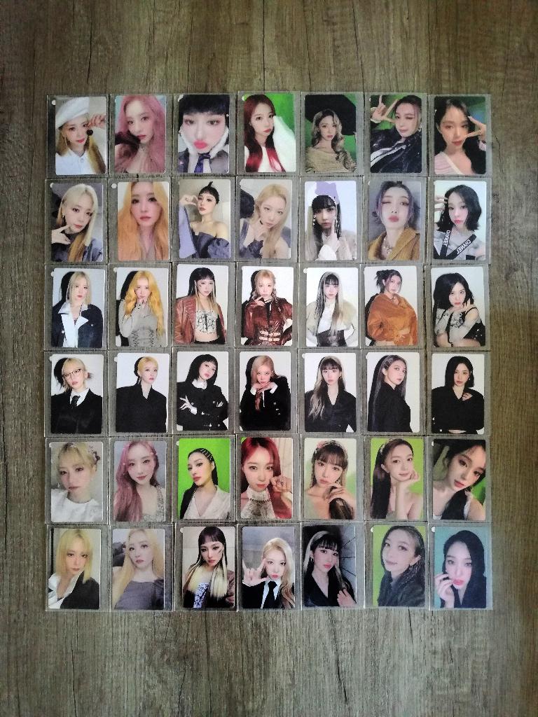 Dreamcatcher Apocalypse Save Us Album Photocard Set, Verzenden, Nieuw, Foto of Kaart