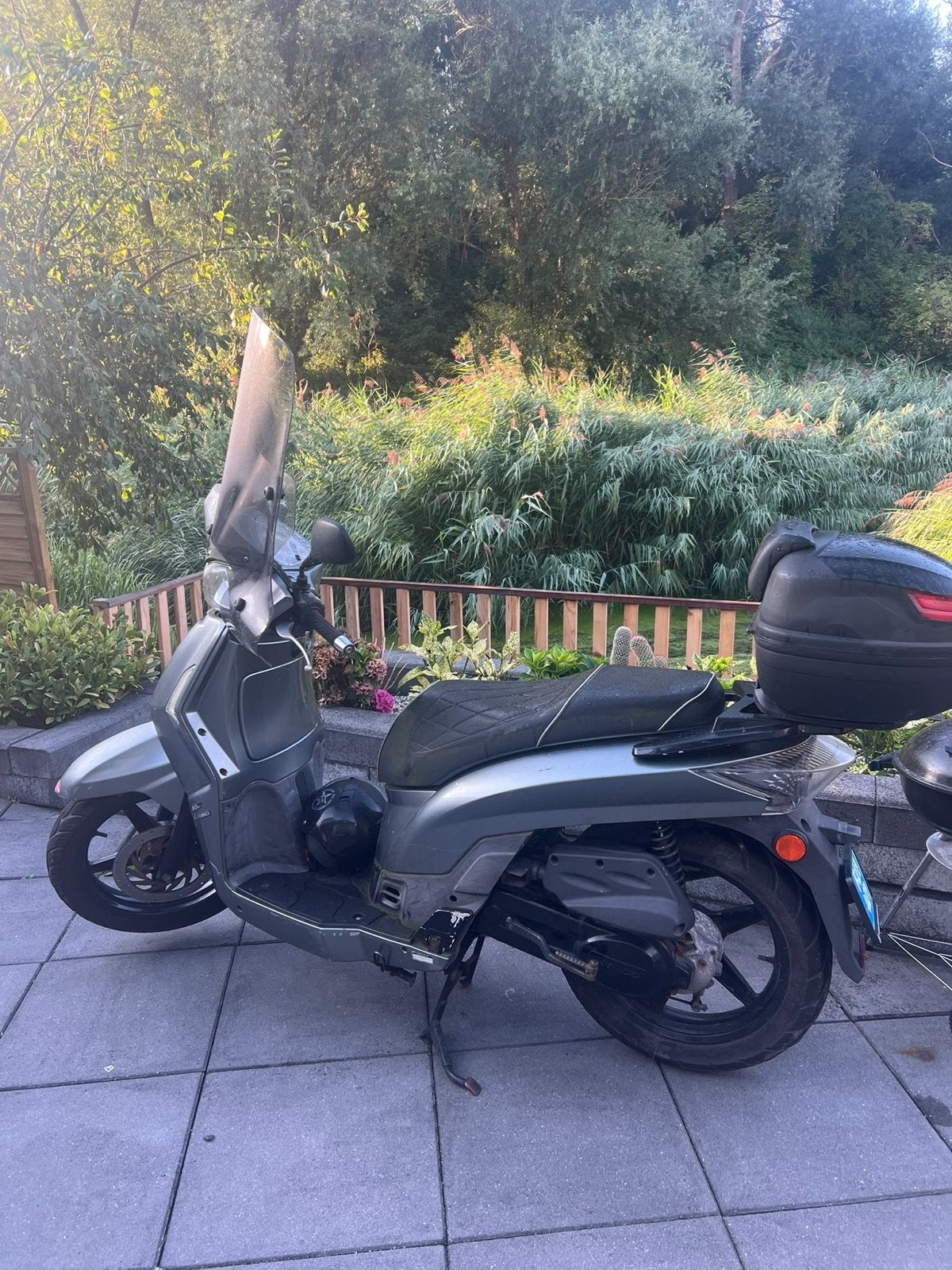 Kymco People S 50 scooter - Inclusief topkoffer stilstaand, Ophalen of Verzenden, Gebruikt, Benzine, Kymco