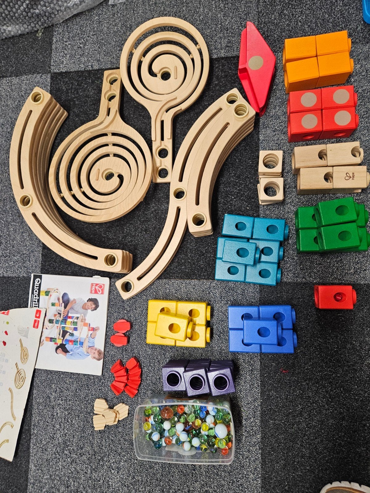 Hape Quadrilla knikkerbaan 'The Cyclone', Kinderen en Baby's, Ophalen of Verzenden