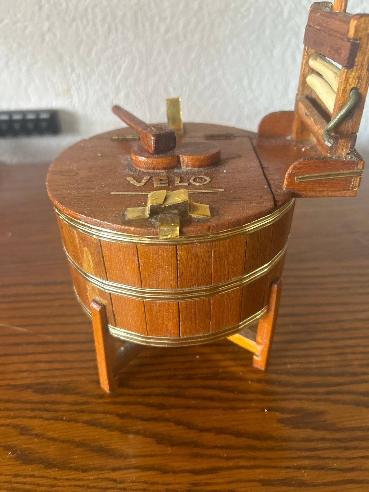 Vintage houten wasmachine miniatuur - Velo, Ophalen of Verzenden