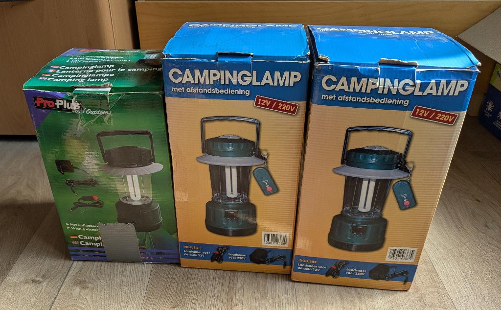 3 Campinglampen met afstandsbediening en laders, Caravans en Kamperen, Ophalen, Gebruikt