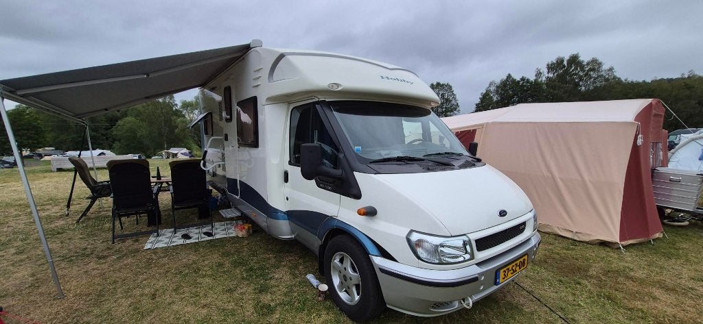 Caravans And Camping Hobby